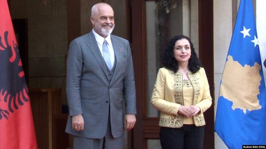 Premijer Albanije Edi Rama sa predsednicom Kosova Vjosom Osmani