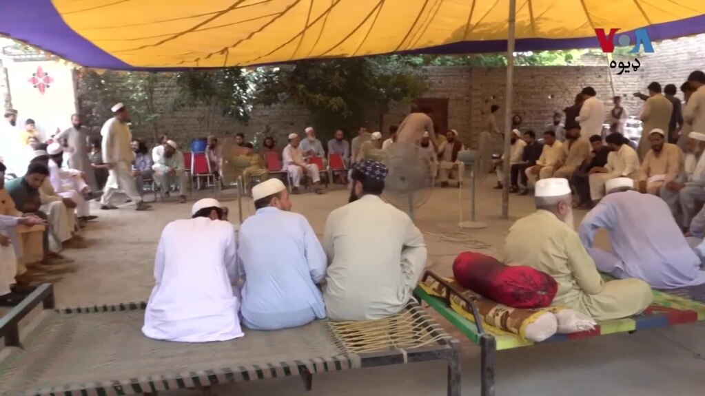 د باړې بازار د پولیسو په تاڼې باندې دوه ورځې وړاندې په ترسره شوي ځان مرګي برید کې د یوې کورنۍ یو کس مړ او دوه نور ژوبل شوي
