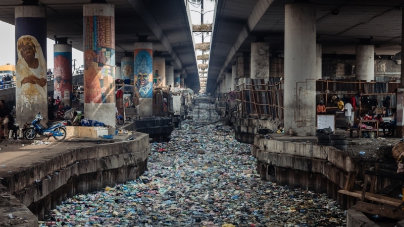 L'interdiction du plastique à usage unique à Lagos, un défi pour l'économie
