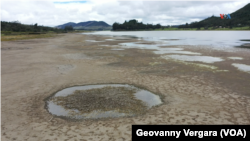 Como consecuencia de este fenómeno climático el gobierno lanzó la campaña ‘El Niño no es un juego’ para informar sobre los efectos y las medidas que deben tomarse. [Foto: Geovanny Vergara, VOA]. 