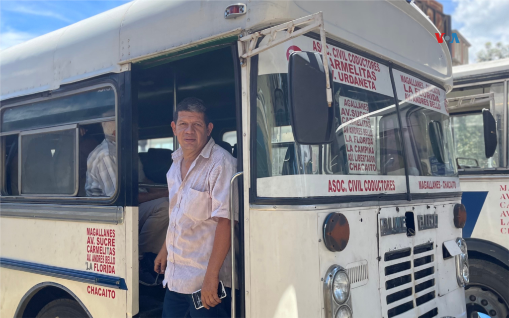 Miembros de la asociación civil de conductores de la linea Magallenes-Chacaito expresaron su preocupación por el alto costo de la vida. &ldquo;Cobramos en Bolivares y los repuestos los pagamos en dólares. Estamos trabajando con los vehículos en condiciones precarias pero tenemos que sobrevivir&rdquo;. Esta crisis también se ve reflejada en los autobuses que adquirió el gobierno venezolano para rutas especiales de Metrobús. Un informe de Transparencia Venezuela reveló que en todo el territorio operan 1.600 unidades Yutong, solo 23 %&nbsp; las adquiridas en 2011 (4.716 unidades).