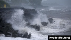 High waves are observed along the shore as Typhoon Shanshan approaches southwestern Japan in Ibusuki, Kagoshima Prefecture, Aug. 28, 2024, in this photo taken by Kyodo. 