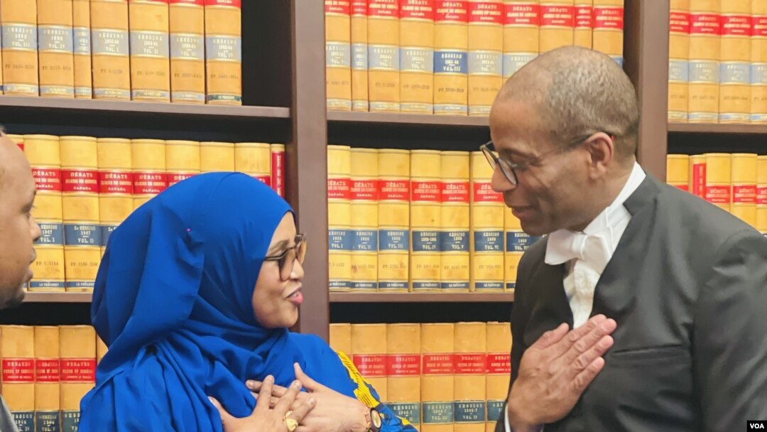 Qaar ka mid ah xubnaha wafdiga Wasiiru-dowlaha Wasaaradda Tamarta iyo Kheyraadka Biyaha Somalia ee tagay Canada iyo saraakiil ka tirsan dowladda Canada.
