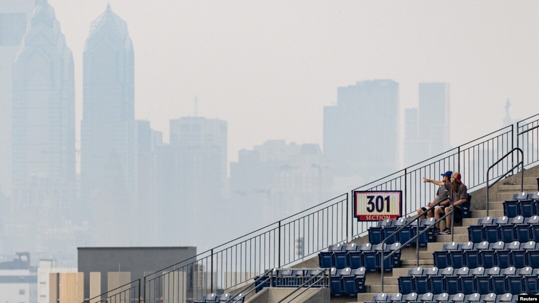 Photos: Extreme Canadian wildfire smoke shrouds parts of U.S.