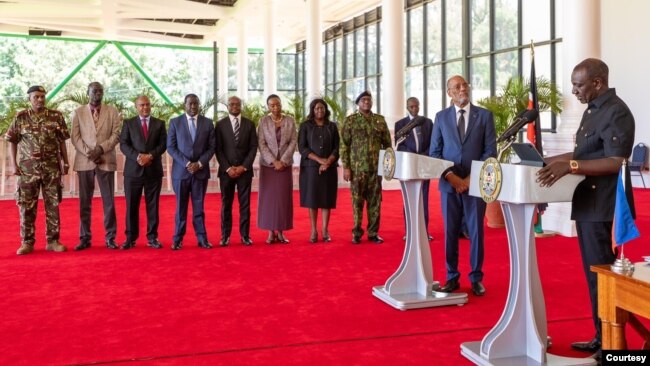 Kenyan President William Ruto, right, and Haitian Prime Minister Ariel Henry, second from right, announce an agreement to allow 1,000 Kenyan police officers to deploy to Haiti, in Nairobi, Kenya, March 1, 2024. (Photo courtesy of Kenya's State House)