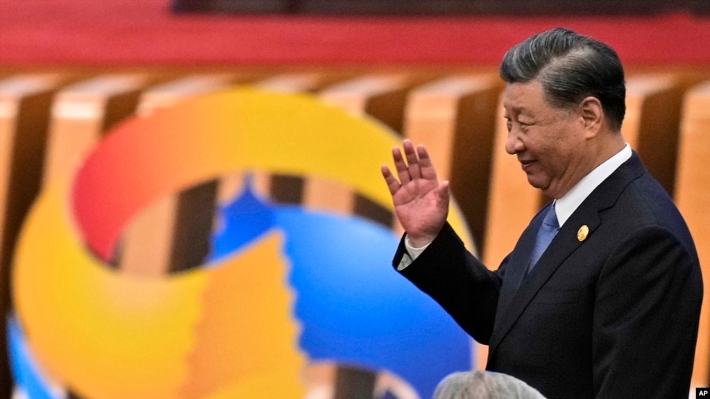中国领导人习近平出席在北京人大会堂举行的一带一路论坛开幕式。（2023年10月18日）(photo:VOA)