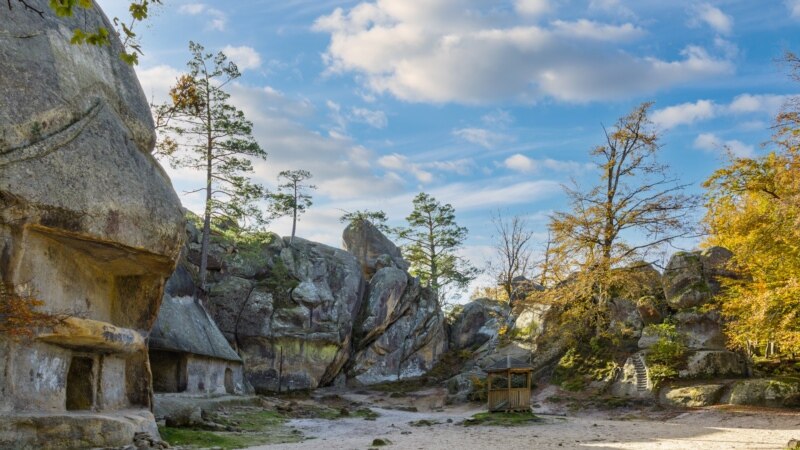 Dovbush Rocks: Secrets of the Stone Giants