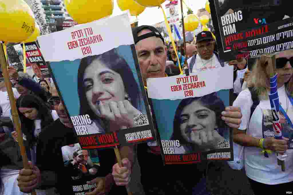 Miles de los marchantes llegaron a la ciudad después de una caminata de varios días por la principal autopista de Israel que partió el pasado martes desde Tel Aviv.