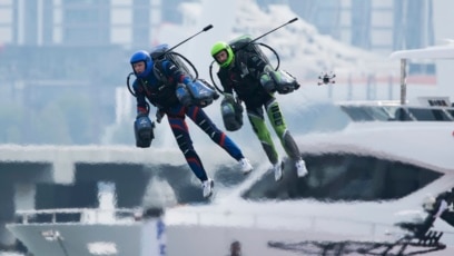 In Dubai, a Race for ‘Iron Men’ Wearing Jet Suits