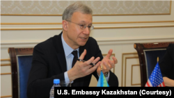 U.S. Ambassador to Kazakhstan Daniel Rosenblum visiting Oskemen in Eastern Kazakhstan, January 2023.