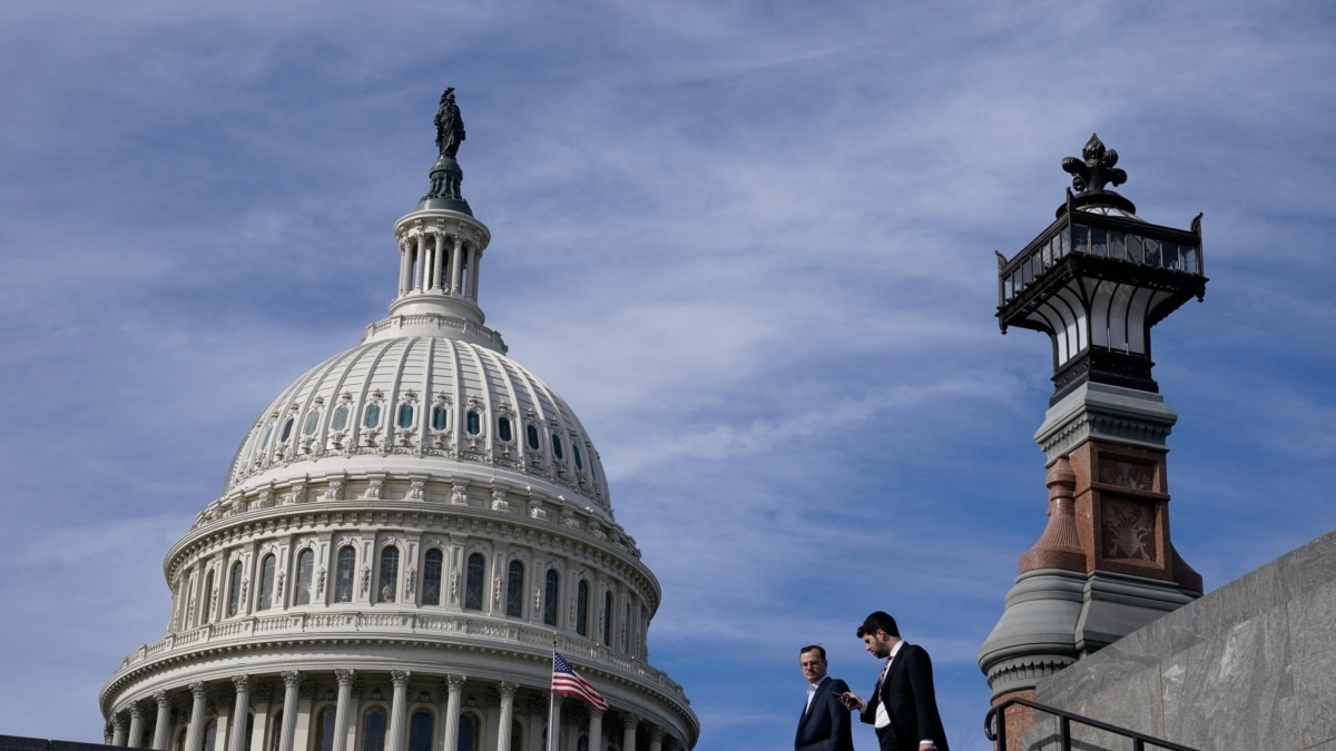 美参议院在最后期限前通过延长《外国情报监视法》授权案