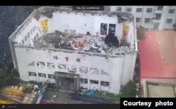 中国黑龙江齐齐哈尔一中学体育馆屋顶坍塌(视频截屏)