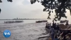 Centrafrique: course de pirogues sur la rivière Oubangui