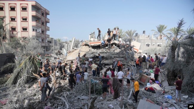 İsrail'in son 24 saatteki saldırılarında aralarında çok sayıda çocuğun da olduğu 266 kişinin yaşamını yitirdiği belirtildi