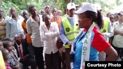 Gisele Tshilengi, cadre de l'Alliance pour les Actions de Développement du Congo, lors de sa campagne électorale en 2023.