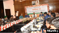 সিলেটে জেলা প্রশাসকের কার্যালয়ে নির্বাচন কমিশনার (ইসি) আনিছুর রহমান। ২৩ নভেম্বর, ২০২৩।