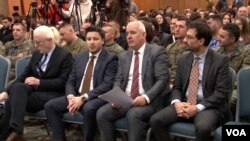 Dritan Abazović i Dželjalj Svećlja na konferenciji u Prištini (Foto: Budimir Ničić)