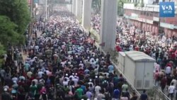 শেখ হাসিনার পদত্যাগের পর ঢাকার রাস্তায় মানুষের উল্লাস