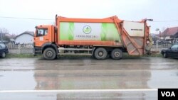 Kamion za odvoženje smeća JKP "Ekologija" u Gračanici