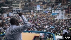 Le médecin et candidat à la présidentielle Denis Mukwege lors d'un rassemblement électoral à Bukavu, dans l'est de la RDC, le 25 novembre 2023.