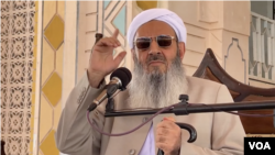 مولوی عبدالحمید می‌گوید جمهوری اسلامی ۴۴ سال از علمای اهل سنت به عنوان سیاهی‌لشکر استفاده کرده است.
