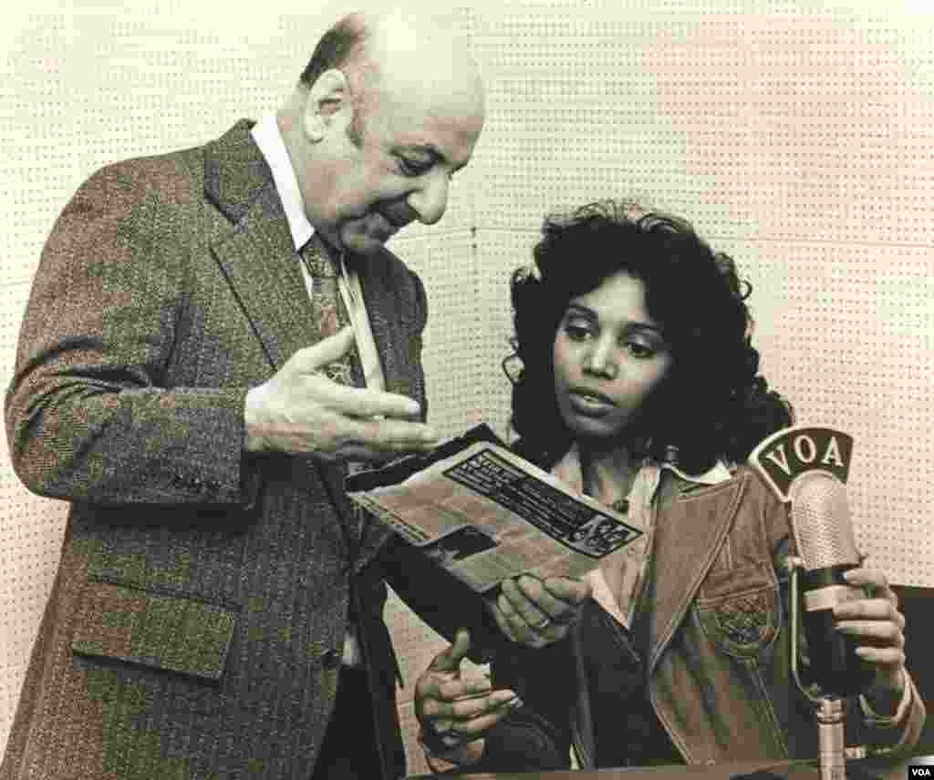 Leo Sarkisian and Rita Rochelle, co-hosts of Music Time in Africa, one of VOA&#39;s longest running shows. Photo undated, approximately 1970s-1980s.