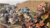 Displaced woman in the Malian town of Koro ( Center) after fleeing violences in northern Burkina Faso, March 4, 2024. Ph. T. Ouédraogo, VOA.