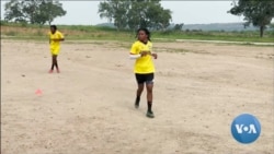 Equipa nigeriana de futebol feminino luta pela igualdade de remuneração