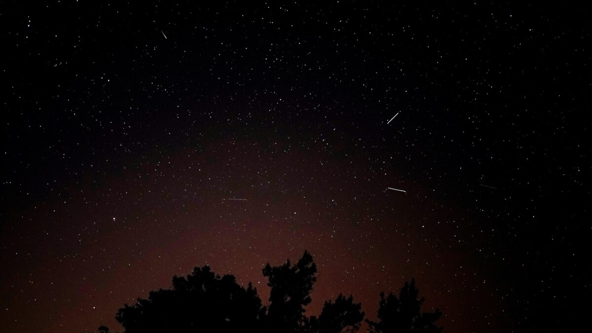 In photos: Perseid meteor shower