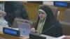 در میانه اعتراض‌ها به تصویربرداری یک آخوند از «مادر قمی»؛ انسیه خزعلی در نیویورک: حجاب در ایران موضوعی پذیرفته شده است
