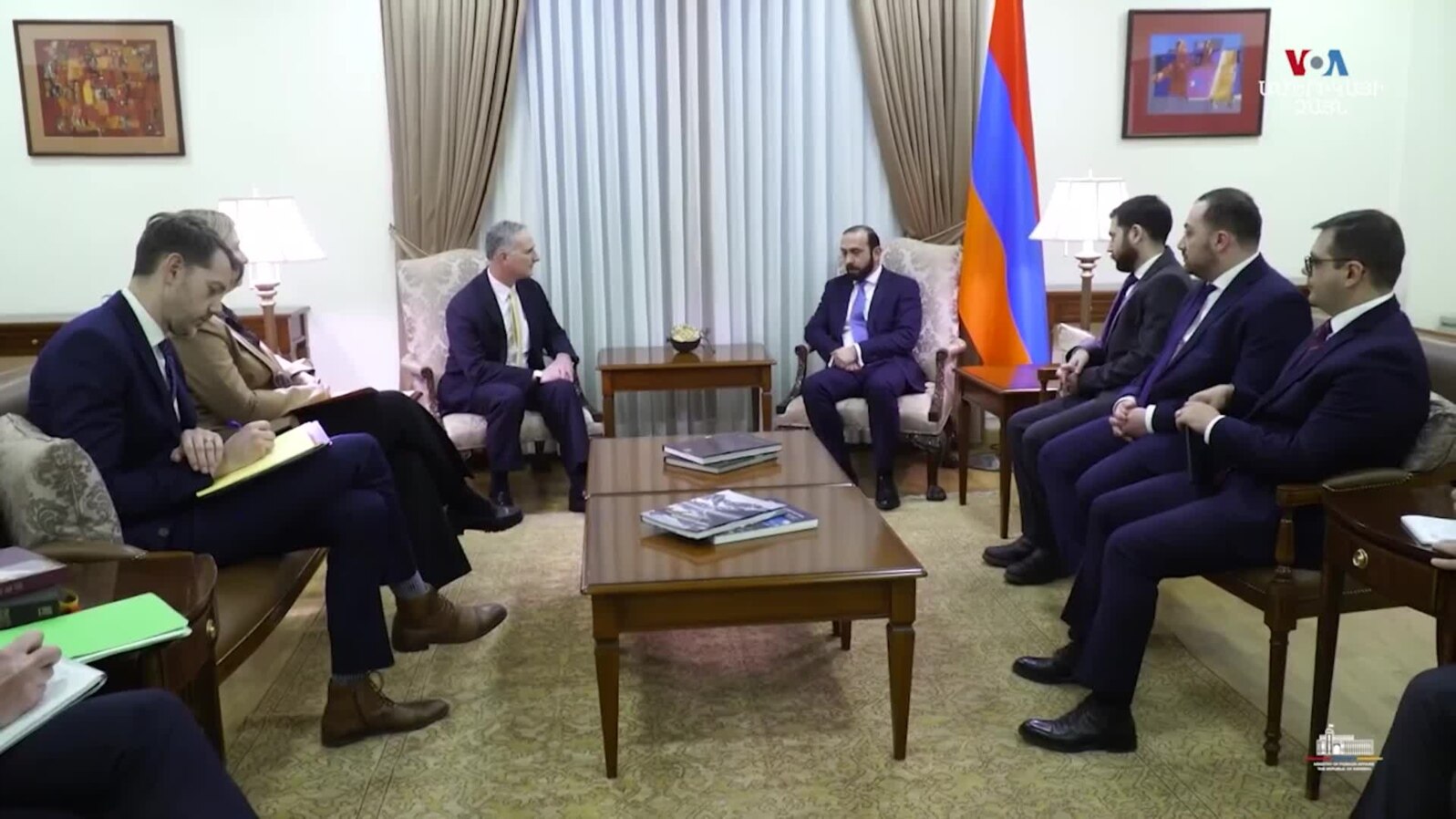 «Հնարավոր է՝ ամենախնդրահարույց կետերը չեն ներառվի խաղաղության քննարկվող պայմանագրում»․ քաղաքագետ Ռ․Ղևոնդյան 