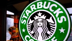 El nuevo presidente ejecutivo de Starbucks podría ganar más de 100 millones de dólares en su primer año