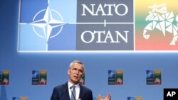 El secretario general de la OTAN, Jens Stoltenberg, habla durante una conferencia de prensa antes de la cumbre de la OTAN en Vilnius, Lituania, el 10 de julio de 2023.