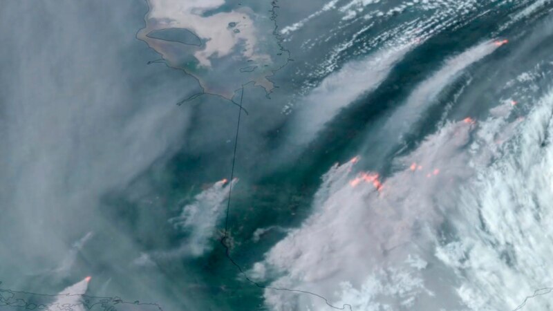 Gambar Satelit: Asap Kebakaran Hutan Kanada Melintasi AS