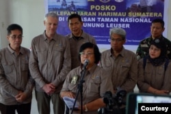 Menteri LHK Siti Nurbaya saat memberikan keterangan pers soal pelepasliaran dua harimau Sumatra di Taman Nasional Gunung Leuser, Rabu 6 Maret 2024. (Courtesy: KLHK).
