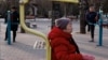 北京的老年人在一个公园锻炼身体。（2024年1月16日）