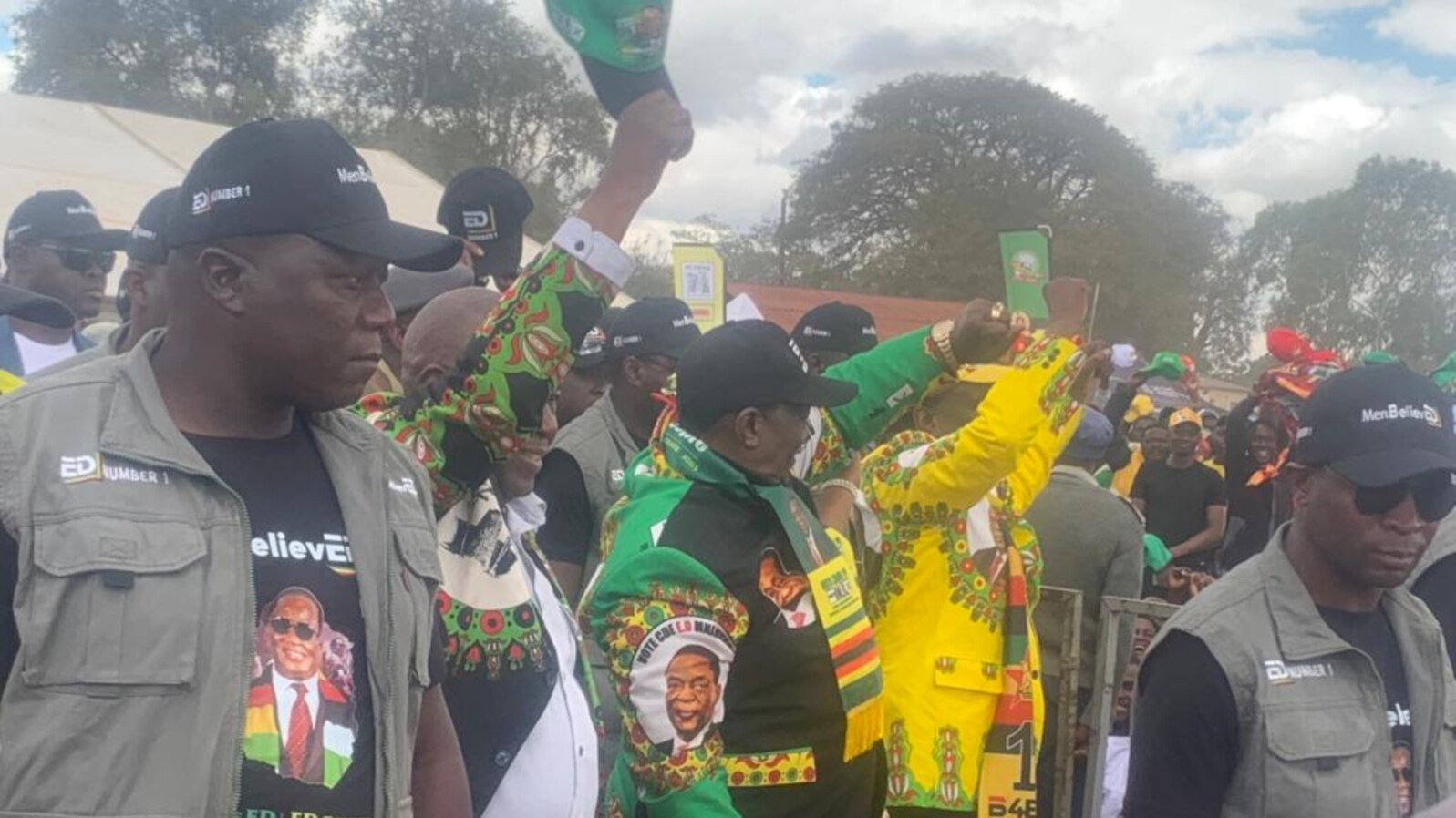 Iziphathamandla zebandla leZANU PF