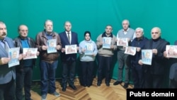 İctimai xadimlər koalisiyası professor İbadoğlunun azad edilməsinə tərəfdardır (Foto : Turan Agentliyi)