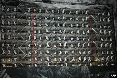 gap COLLECTIONS 1998AW PARIS ガリアーノ劇場 gap COLLECTIONS 1998AW PARIS ガリアーノ劇場 John Galliano Stages a