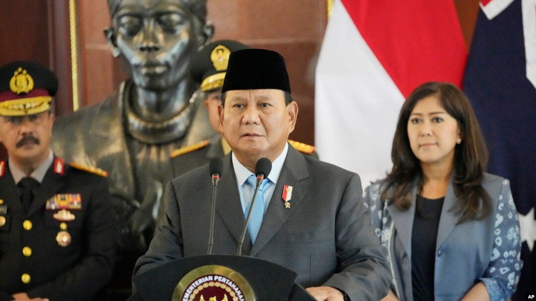 Prezident saylovida g'alaba qozonganini da'vo qilayotgan Indoneziya Mudofaa vaziri Prabovo Subianto