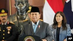Prezident saylovida g'alaba qozonganini da'vo qilayotgan Indoneziya Mudofaa vaziri Prabovo Subianto