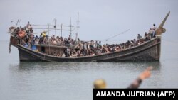 Boti iliyobeba wakimbizi wa Rohingya. Jimbo la Aceh. 16 November 2023. (Foto: AMANDA JUFRIAN/AFP)