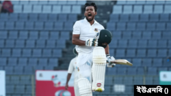 নাজমুল হোসেন শান্ত প্রথম বাংলাদেশি ক্রিকেটার যার অধিনায়কত্বের অভিষেক ঘটেছে সেঞ্চুরি দিয়ে। ৩০ নভেম্বর, ২০২৩।