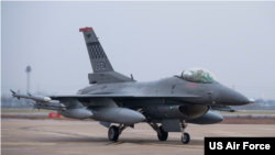 Türkiye ABD'den F-16 savaş ıçakları ve modernizasyon kitleri satın alma istiyor. 