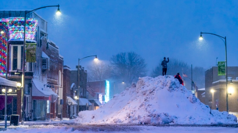 Snow in West, Flooding in East — Here's How US Is Coping With Massive Storm