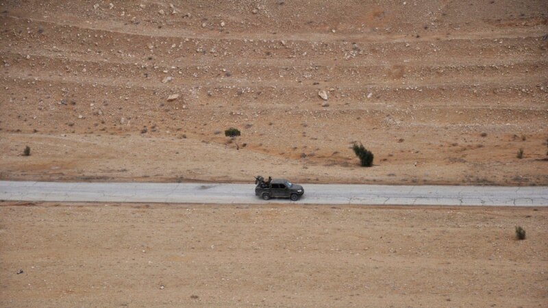 Islamic State Group Kills 14 Syrian Soldiers: Monitor