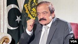 د پاکستان د کورنيو چارو وزير رانا ثناالله د ياد بيان مخې ته راتلو وروسته په يوه خبري غونډه کې وويل، "د سایفر په حواله د اعظم خان اوسنی بيان وړاندې مخې ته د راغلي غږيز بيان تصديق دی".