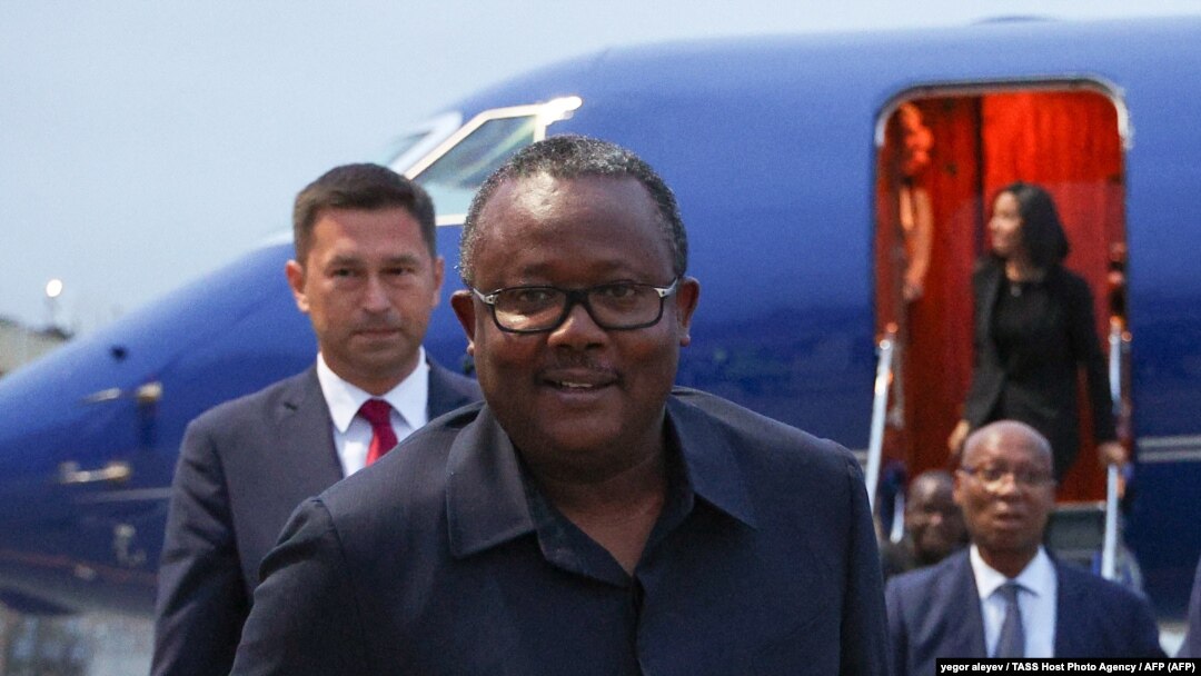 Presidente da Guiné-Bissau, Umaro Sissoco Embaló, chega ao aeroporto de Pulkovo, para a cimeira Rússia-África em São Petersburgo. 26 julho 2023