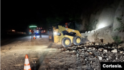 Derrumbes leves y daños en infraestructura son los resultados preliminares de sismo en El Salvador. Fotografía: [Protección Civil de El Salvador]