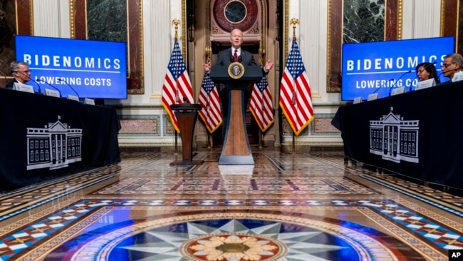 조 바이든 미국 대통령이 27일 백악관에서 공급망 강화를 위한 30여 개 행동 계획을 발표했다.